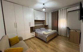Starlight Downtown Apartment